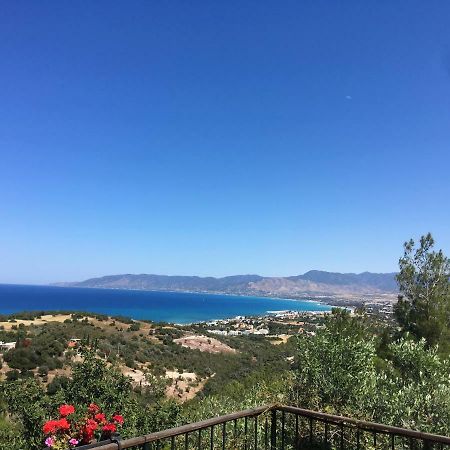 Philip'S Holiday House Neo Chorio Buitenkant foto